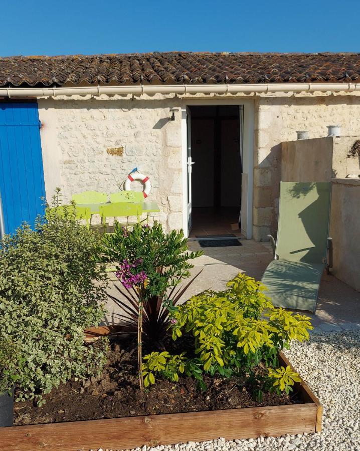 Moulin De Mauzac Panzió Saint-Just-Luzac Kültér fotó